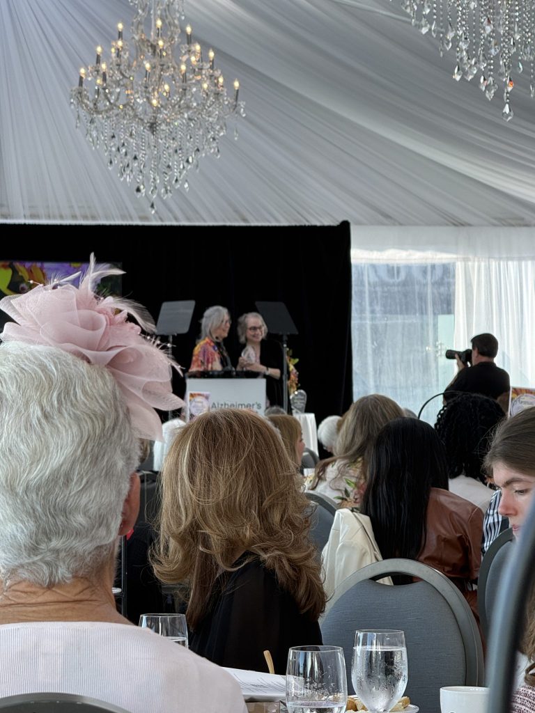 Zina Paris receiving the Judy Wunsch Heart of Service Award